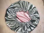 Load image into Gallery viewer, Luxury Satin  Reversible Bonnet With Matching Scrunchies
